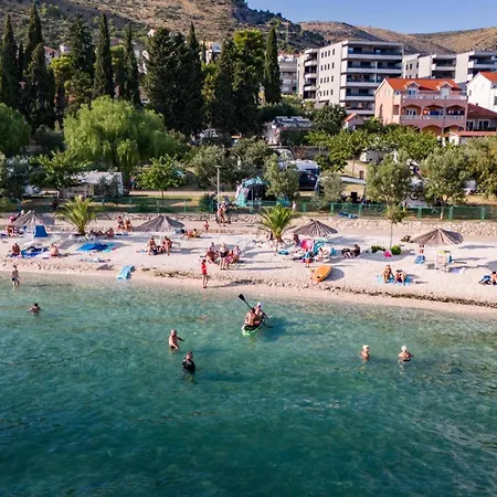 Calma Τρογκίρ